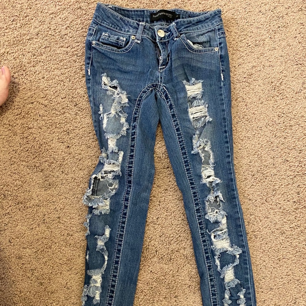 Ripped jeans